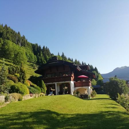 Chambres En Chalet Petit Dejeuner Inclus La Cote d'Arbroz Kültér fotó