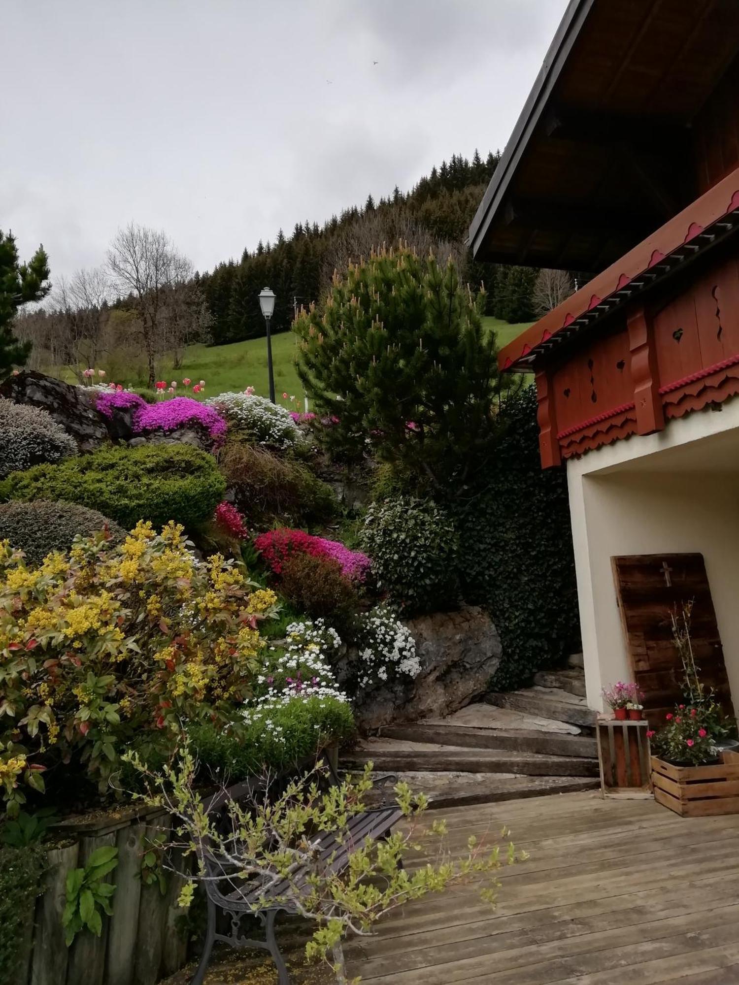Chambres En Chalet Petit Dejeuner Inclus La Cote d'Arbroz Kültér fotó